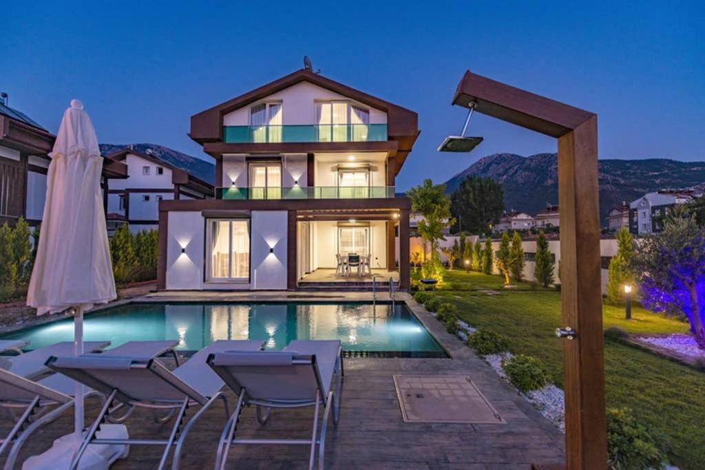 Bella- 4 Bedroom Holiday Villa In Oludeniz Fethiye Eksteriør billede