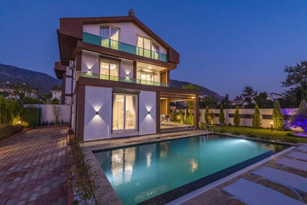 Bella- 4 Bedroom Holiday Villa In Oludeniz Fethiye Eksteriør billede